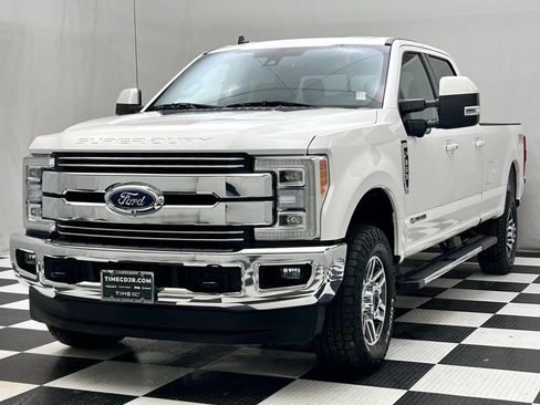 Used 2019 Ford F350 Lariat w/ Lariat Ultimate Package AWD/4WD image 4
