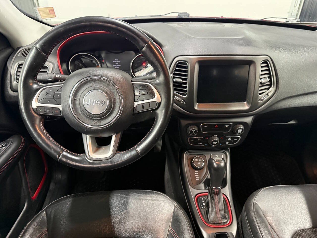 Used 2018 Jeep Compass Trailhawk w/ Cold Weather Group AWD/4WD image 7