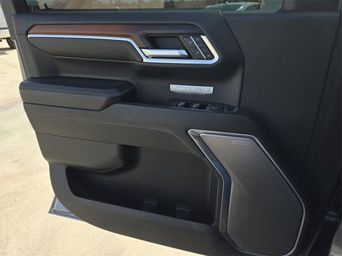 Used 2024 GMC Sierra 1500 Denali w/ Denali Reserve Package image 27