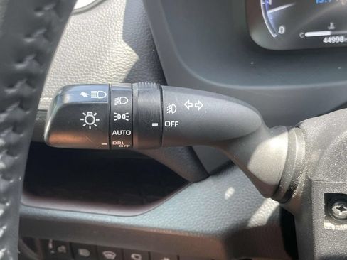 Used 2023 Toyota RAV4 Limited FWD image 30