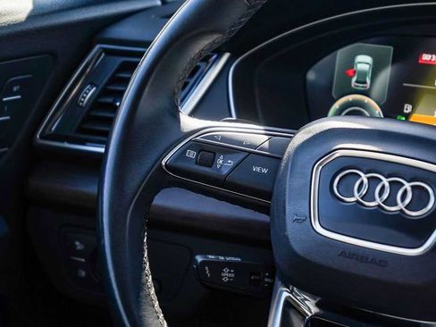 Used 2023 Audi Q5 e Premium w/ Convenience Package AWD/4WD image 16