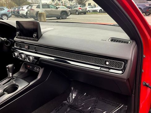 Used 2023 Honda Civic Sport image 18