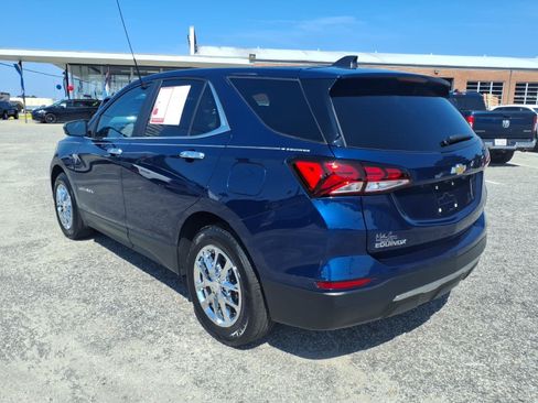 Used 2023 Chevrolet Equinox LT FWD image 4