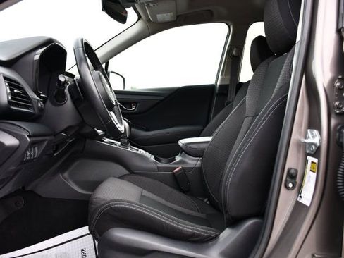 Used 2024 Subaru Outback Premium AWD/4WD image 13