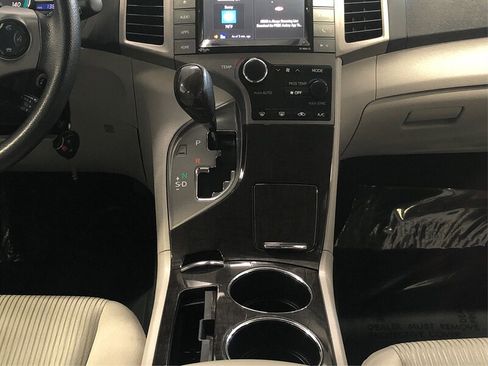 Used 2015 Toyota Venza LE image 21