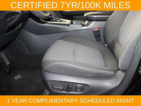 Used 2025 Toyota RAV4 XLE AWD/4WD image 20