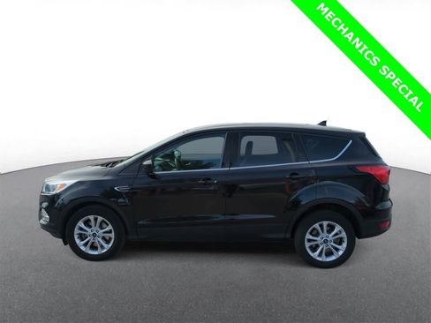 Used 2019 Ford Escape SE image 5