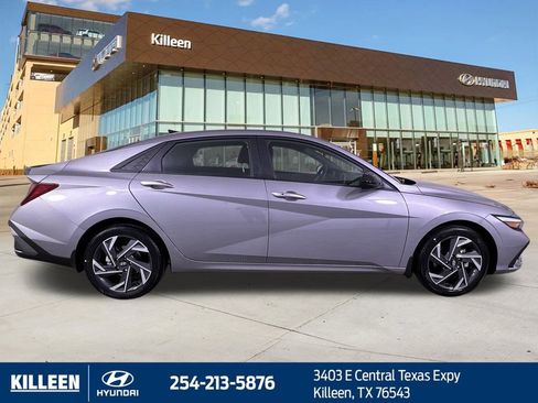 Used 2025 Hyundai Elantra Sport image 10
