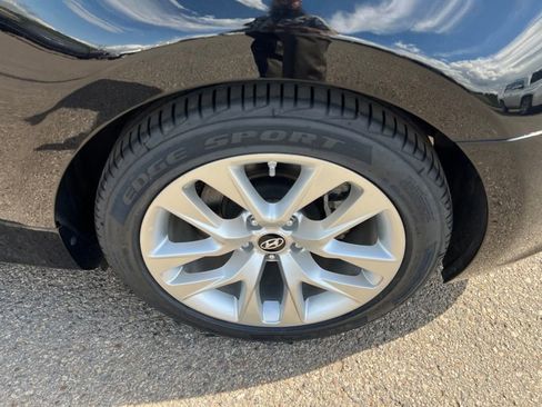 Used 2016 Hyundai Genesis 3.8 RWD image 25
