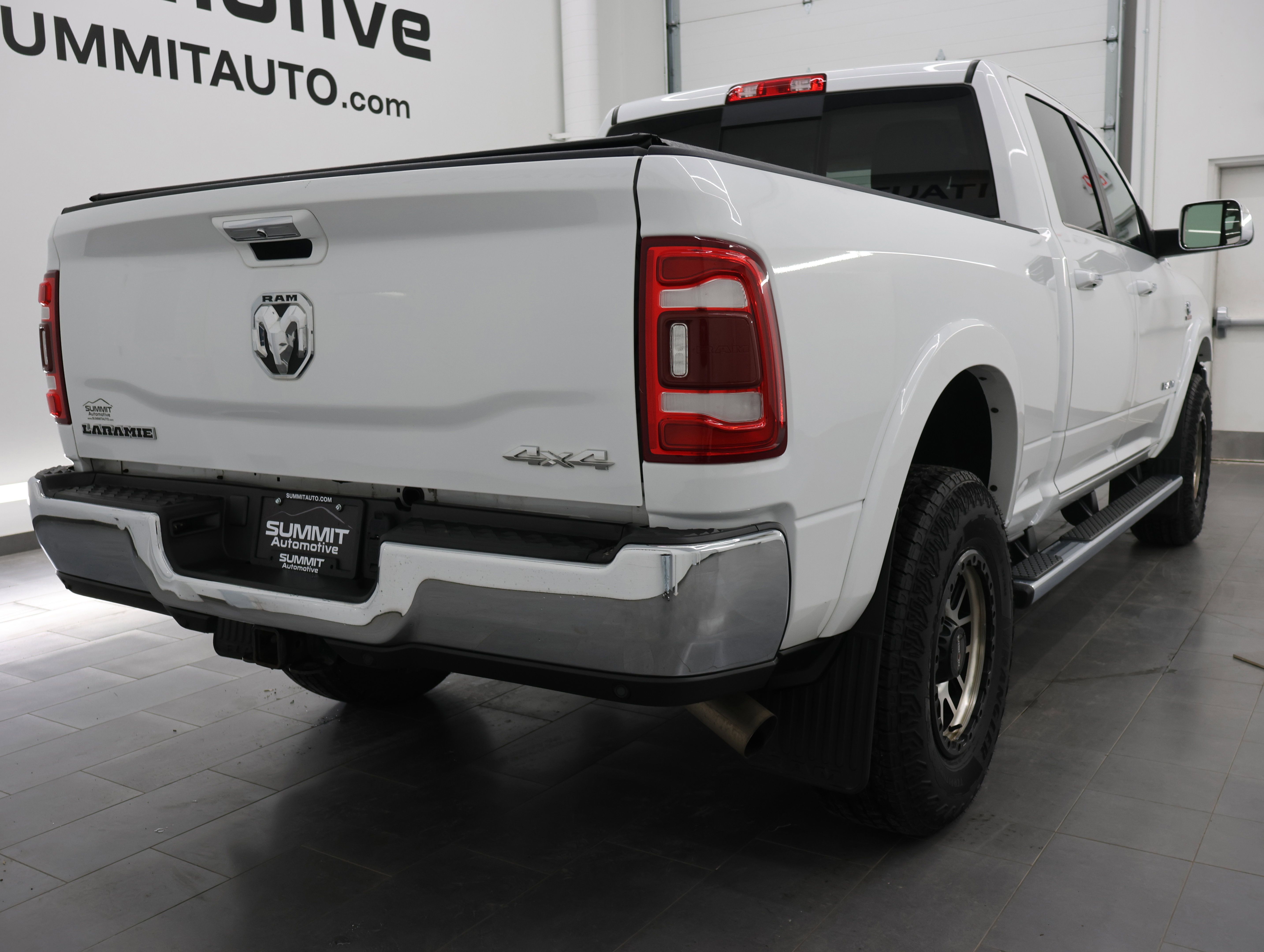 Used 2021 RAM 2500 Laramie AWD/4WD image 4