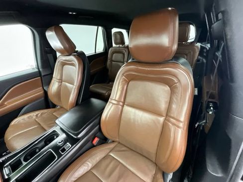 Used 2020 Lincoln Aviator Reserve w/ Class IV Trailer Tow Package AWD/4WD image 8