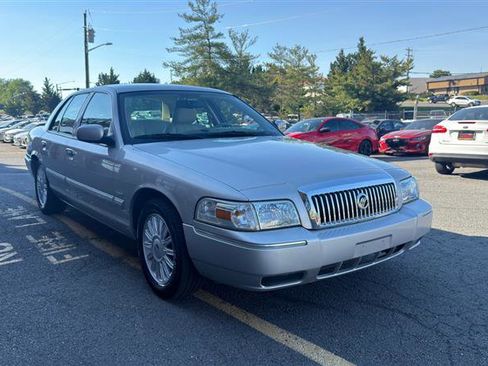 Used 2009 Mercury Grand Marquis LS RWD image 1