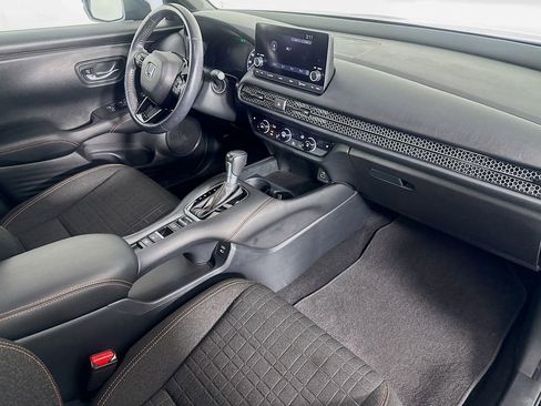 Used 2024 Honda HR-V Sport image 32