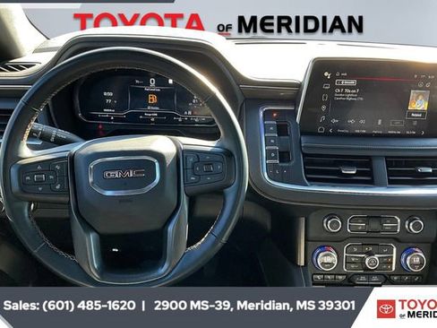 Used 2023 GMC Yukon AT4 w/ AT4 Premium Package image 5