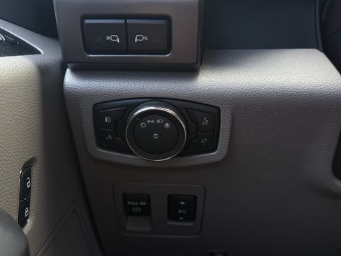Used 2018 Ford F150 XLT w/ Equipment Group 302A Luxury RWD image 28