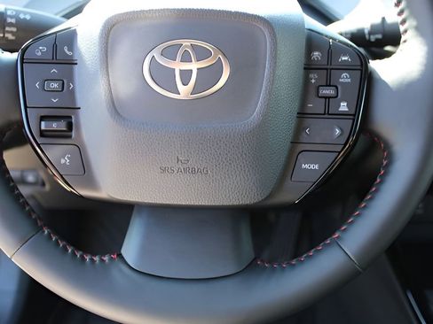 Used 2024 Toyota Prius Prime XSE image 12