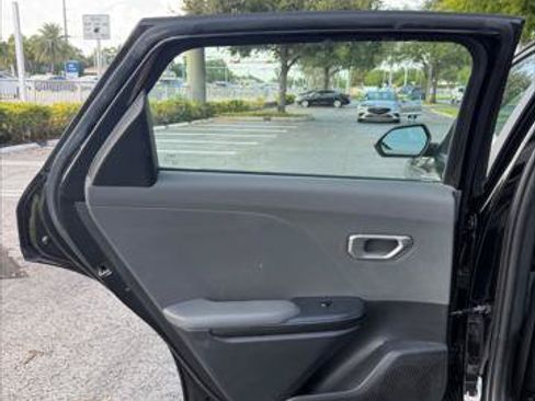Used 2025 Kia K4 FWD image 23