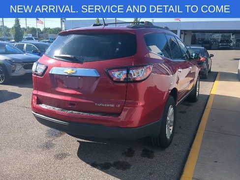 Used 2013 Chevrolet Traverse LT FWD image 7
