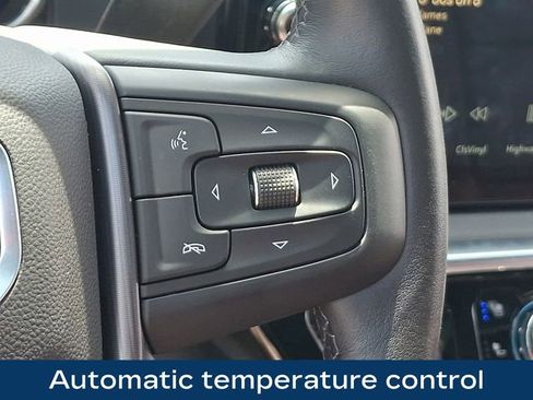 Used 2025 GMC Sierra 2500 Denali Ultimate AWD/4WD image 8