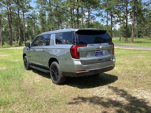 New 2026 GMC Yukon XL Elevation w/ LPO, Elevation Black Package RWD image 3