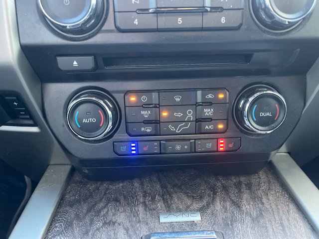 Used 2017 Ford F350 Lariat w/ Lariat Ultimate Package AWD/4WD image 22