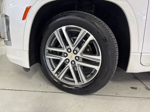 Used 2023 Chevrolet Traverse High Country w/ LPO, Floor Liner Package image 39