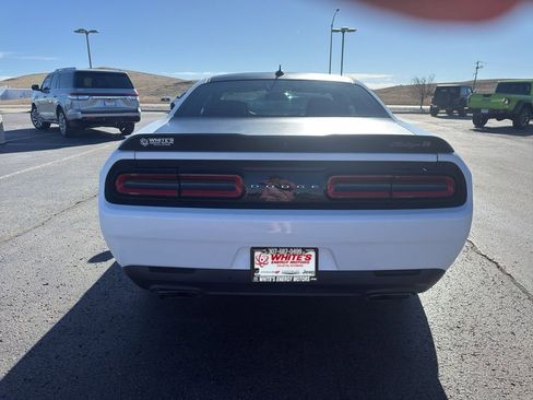 Used 2018 Dodge Challenger T/A image 6