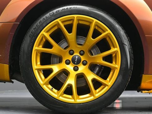 Used 2023 Dodge Challenger SRT Hellcat RWD image 9