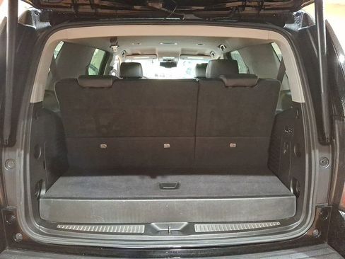 Used 2017 GMC Yukon SLT image 27