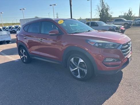 Used 2016 Hyundai Tucson Limited AWD/4WD image 3