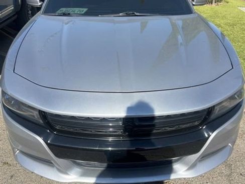 Used 2018 Dodge Charger R/T image 3