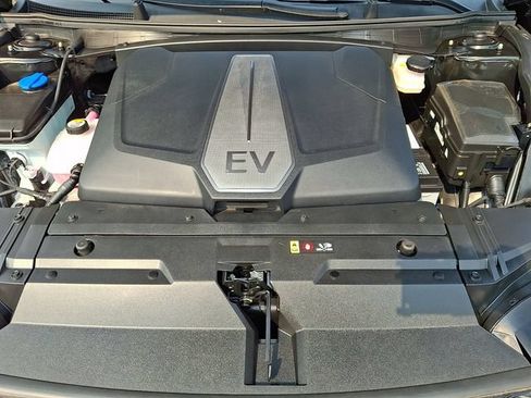 Certified 2023 Kia EV6 GT-Line w/ GT-Line Suede Seat Package RWD image 29