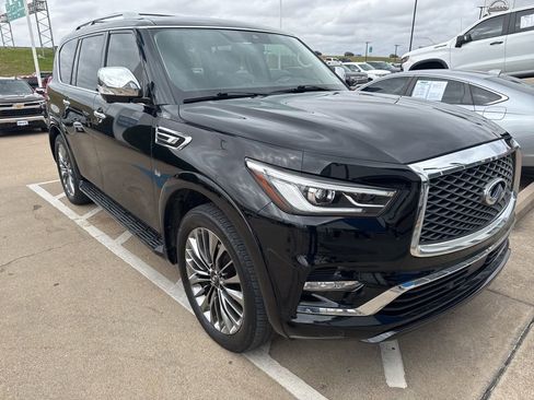 Used 2019 INFINITI QX80 Luxe w/ 22" Wheel Package image 8