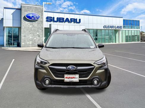 Certified 2025 Subaru Outback Premium AWD/4WD image 2