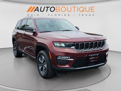 Used 2023 Jeep Grand Cherokee 4WD 4xe image 7