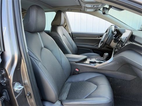 Used 2024 Toyota Camry XSE image 31