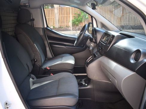 Used 2019 Nissan NV200 S w/ Back Door Glass Package image 18