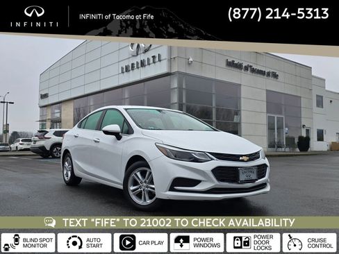 Used 2018 Chevrolet Cruze LT w/ Convenience Package image 1