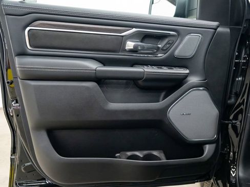 New 2026 RAM 1500 Laramie AWD/4WD image 24