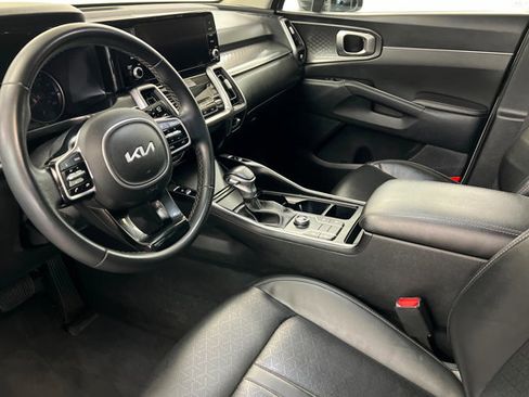 Used 2023 Kia Sorento S w/ Panoramic Sunroof Package image 15