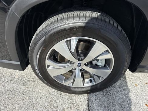 Certified 2025 Subaru Ascent Premium image 10