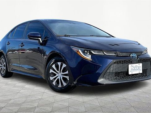 Used 2022 Toyota Corolla LE image 12