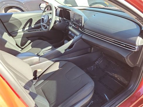 Used 2021 Hyundai Elantra SEL w/ Cargo Package image 16