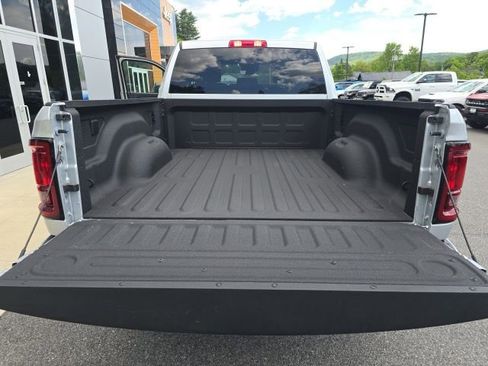 Certified 2026 RAM 2500 Big Horn AWD/4WD image 30