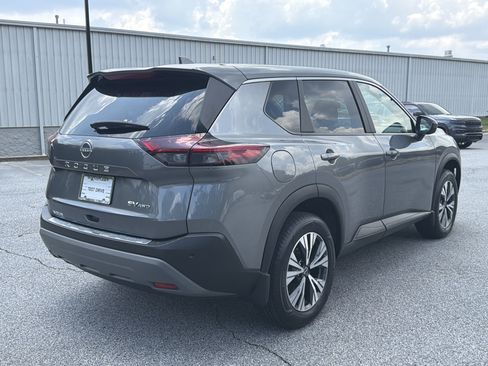 Used 2023 Nissan Rogue SV AWD/4WD image 8
