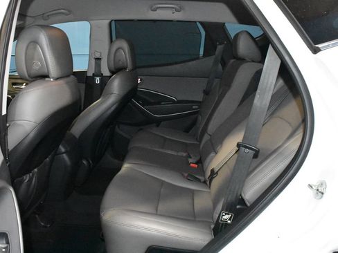 Used 2018 Hyundai Santa Fe Sport image 17