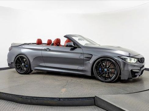 Used 2015 BMW M4 Convertible image 11