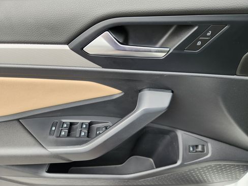 Used 2019 Volkswagen Jetta SE FWD image 17