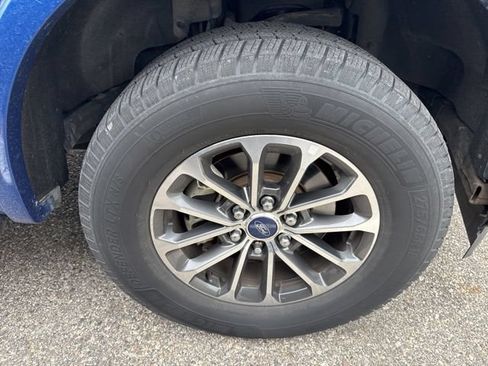 Used 2018 Ford F150 XLT w/ Equipment Group 302A Luxury AWD/4WD image 15