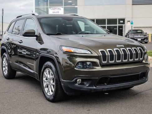 Used 2015 Jeep Cherokee Latitude w/ Comfort/Convenience Group AWD/4WD image 7
